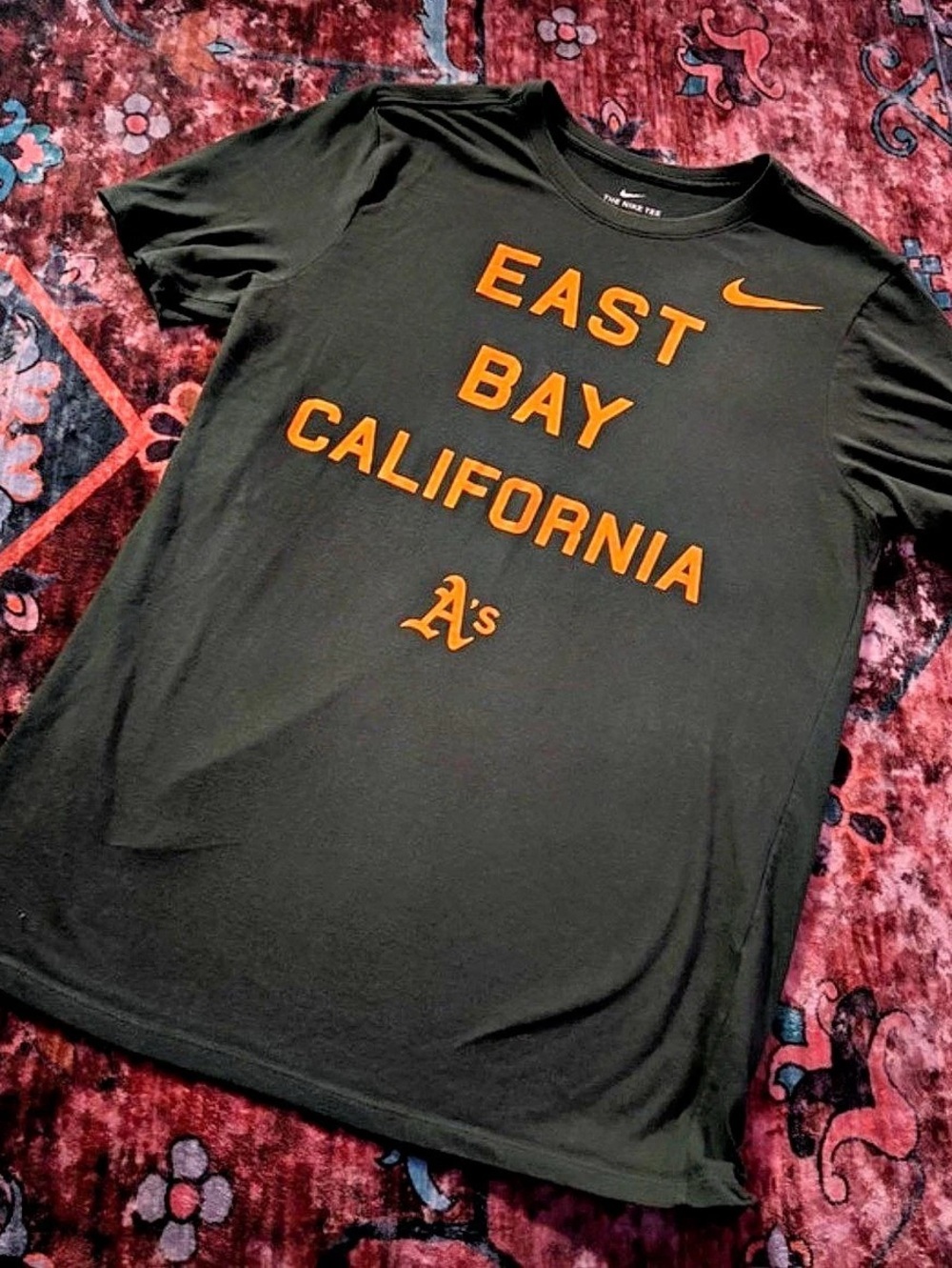 Nike Dri-FIT Tee East Bay California Tee Size Medium Like New